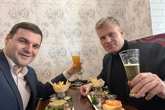 Sítě se baví: Macinka vzal Turka, neboť ho neměl kdo hlídat